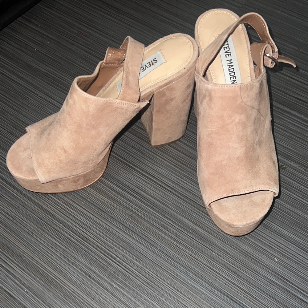 Steve Madden Tan Mules with Chunky Block Heel